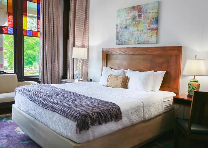 Hotel Summit Street Inns *